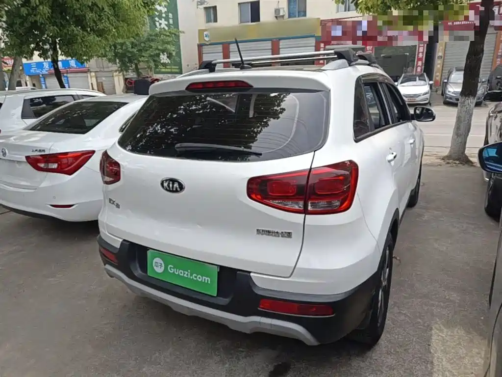 Kia KX3 2016 — фото 7