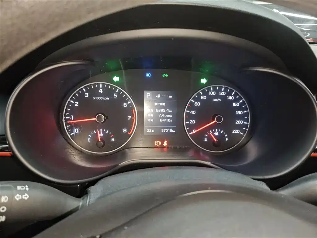 Kia KX Cross 2018 — фото 8