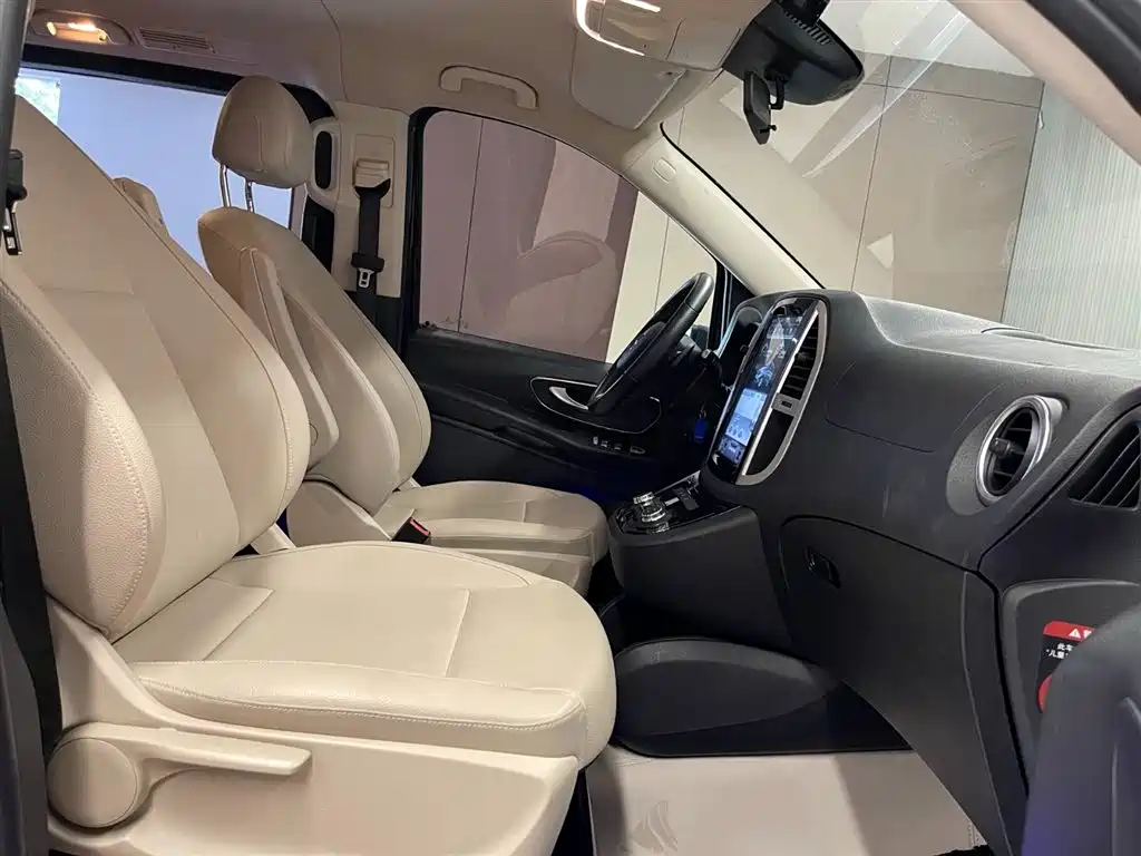 Mercedes-Benz Vito 2018 — фото 17
