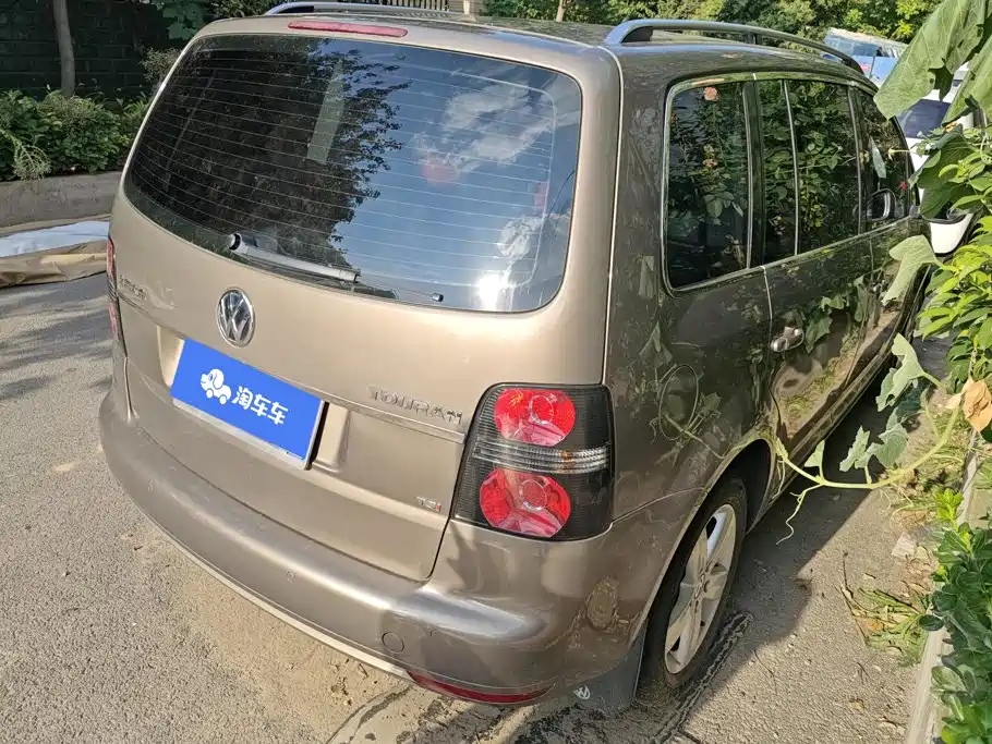 Volkswagen Touran 2015