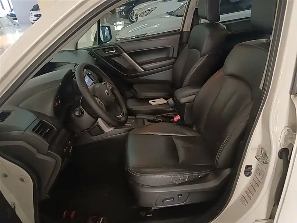 Subaru Forester 2014 — фото 15