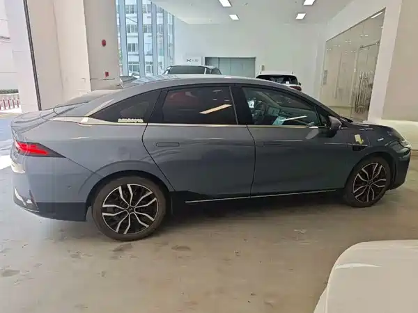 XPeng P5 2022