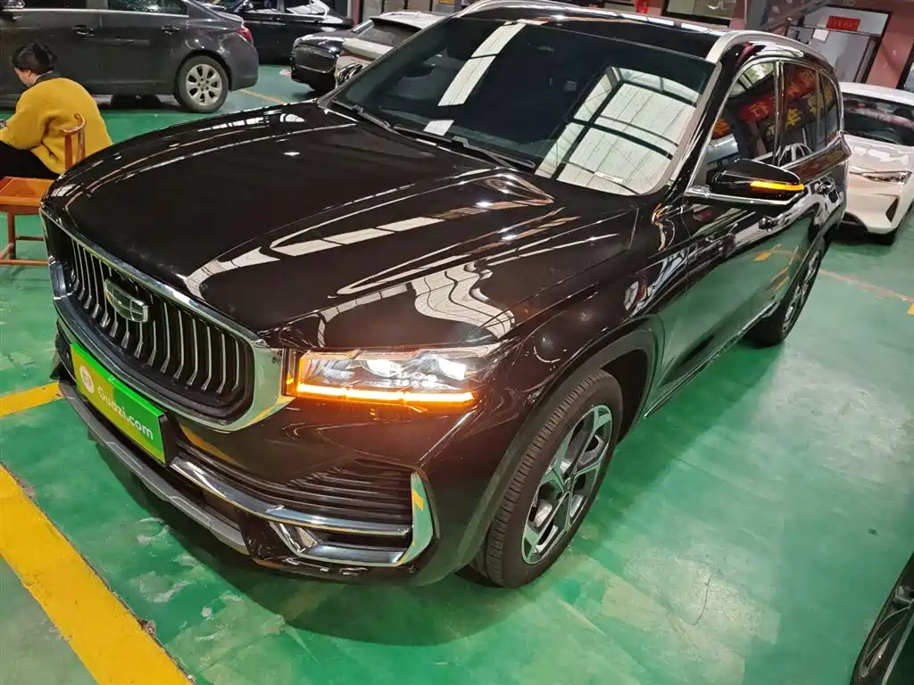 Geely Xingyue L 2024 — фото 1