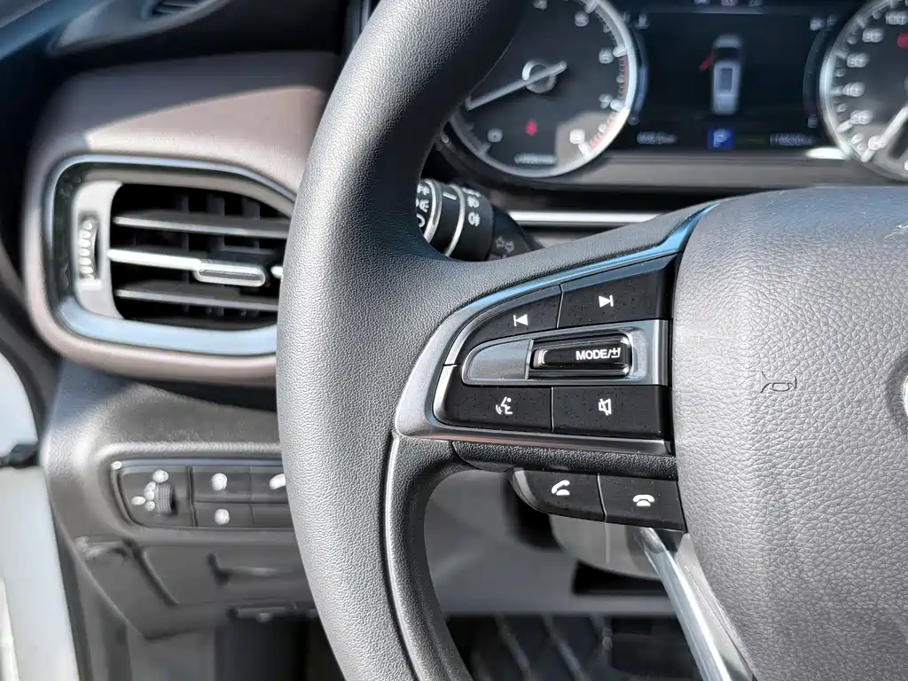 GAC Motor Trumpchi M6 2020 — фото 15