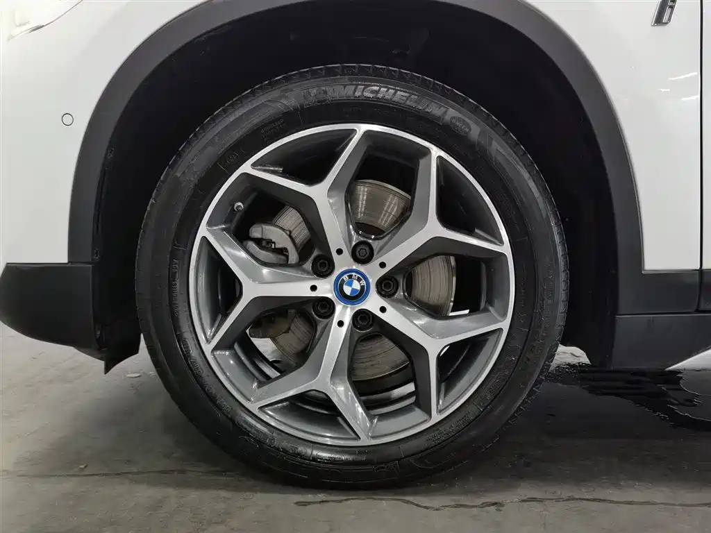 BMW X1 New Energy 2017 — фото 17