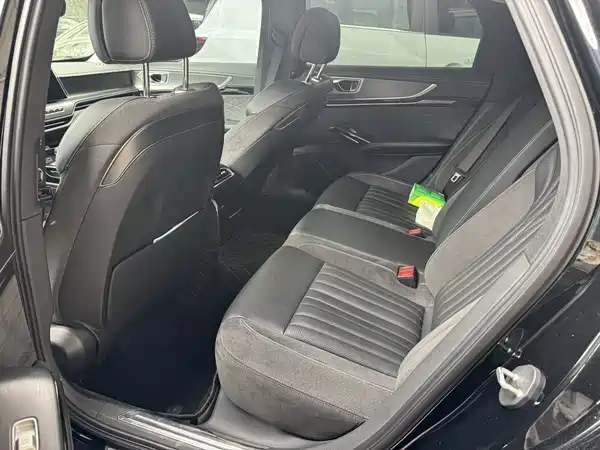 Hongqi H9 2025