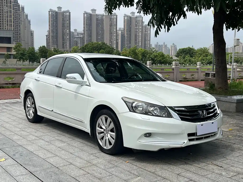 Honda Accord 2013 — фото 3