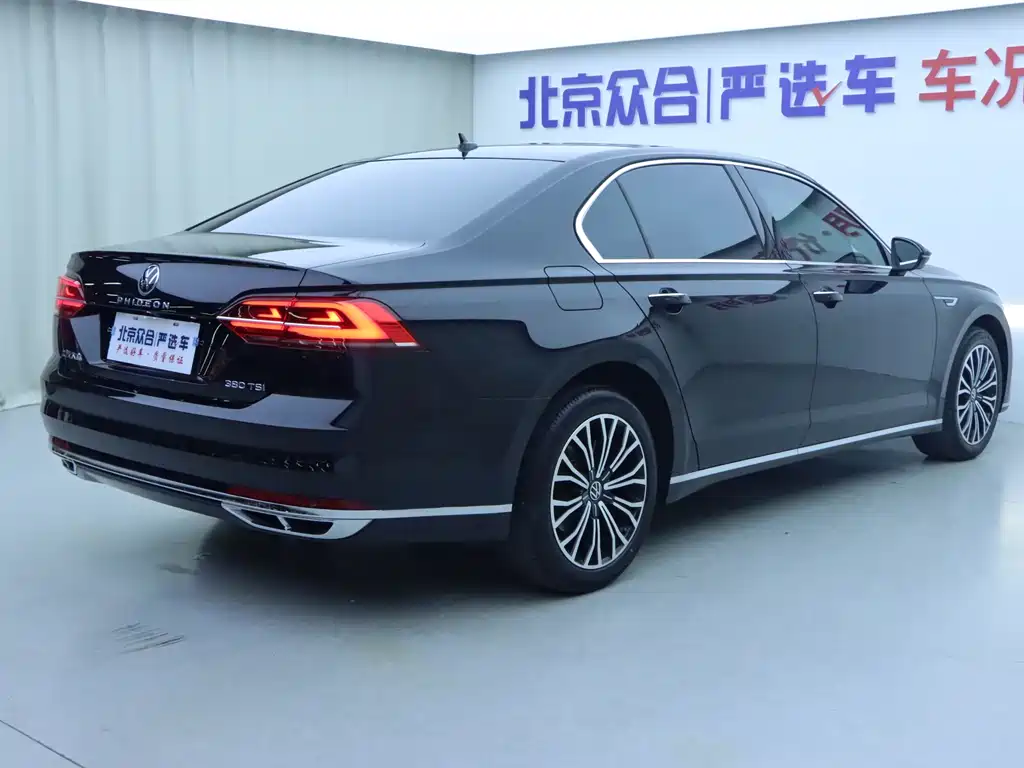 Volkswagen Phideon 2023 — фото 23