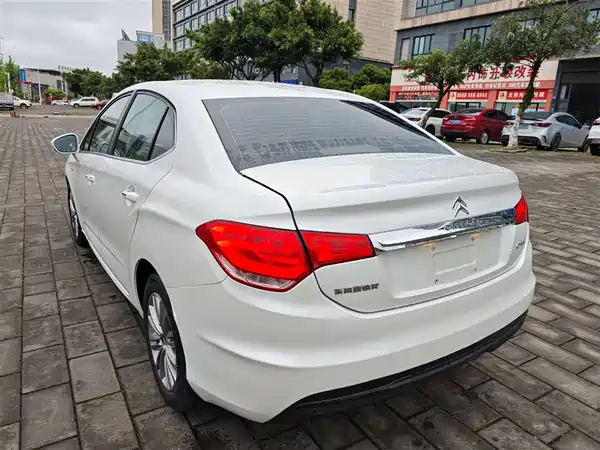 Citroën C4L 2014