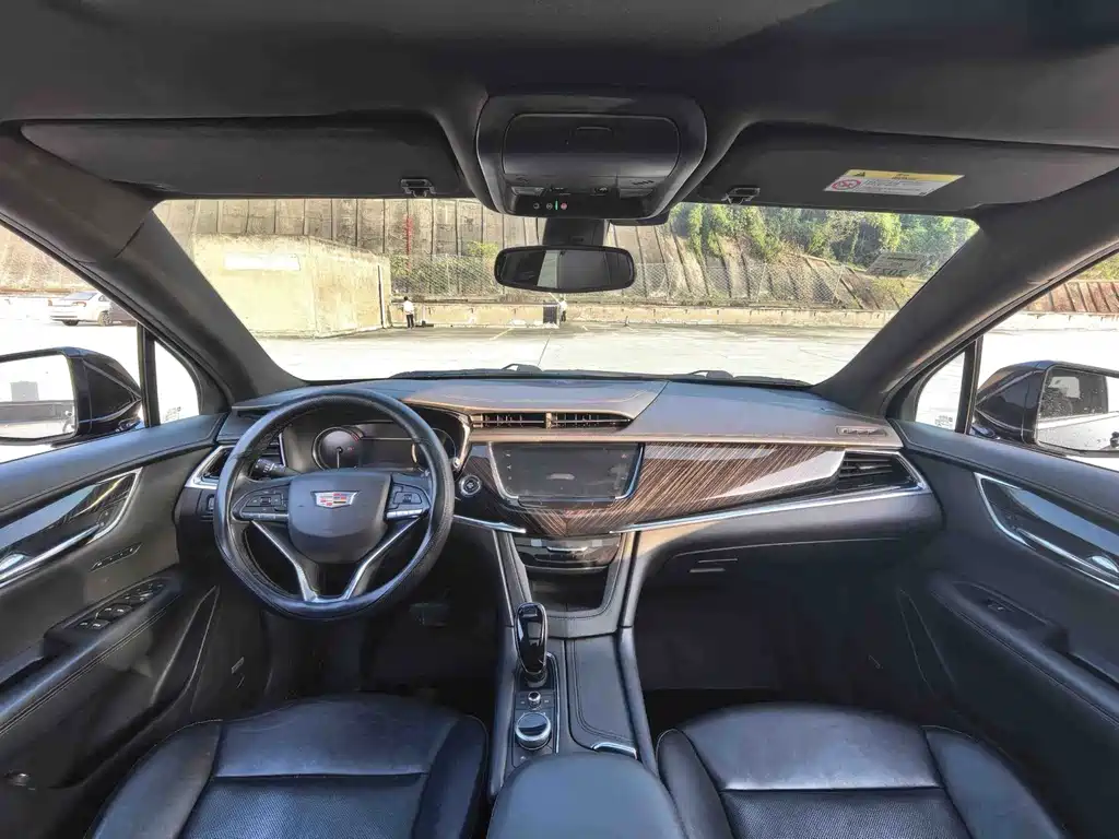 Cadillac XT6 2021 — фото 16