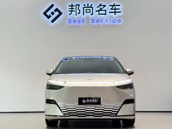 XPeng X9 2024