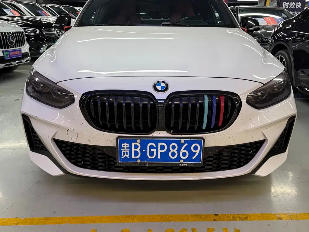 BMW 1 Series 2023 — фото 1