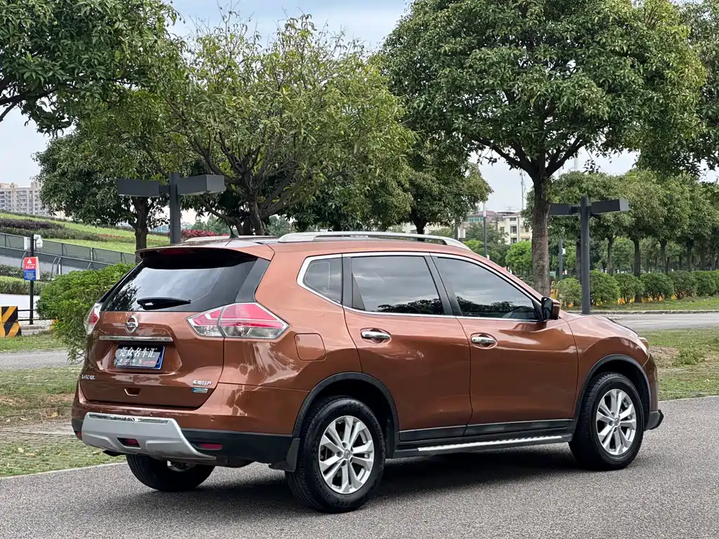 Nissan X-Trail 2015 — фото 7