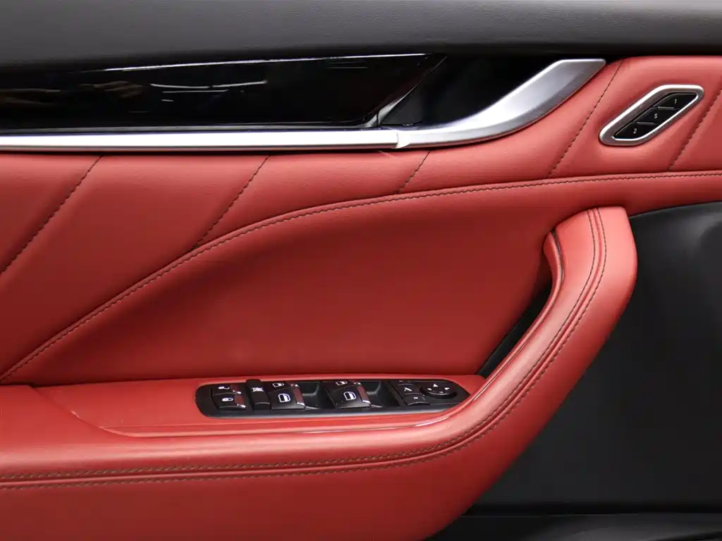 Maserati Levante 2022 — фото 12