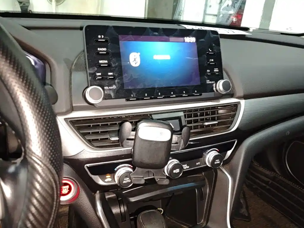 Honda Inspire 2019 — фото 13