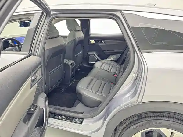 Citroën Versailles C5 X 2023