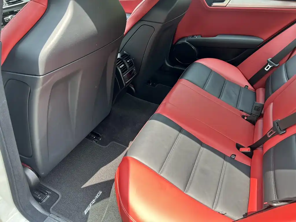 Mercedes-Benz C-Class AMG 2012 — фото 7