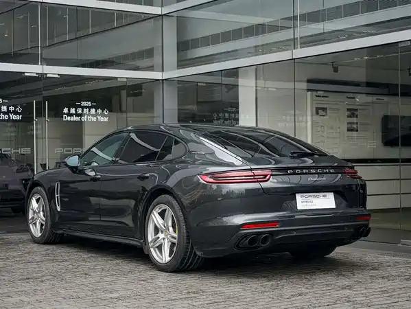 Porsche Panamera 2018