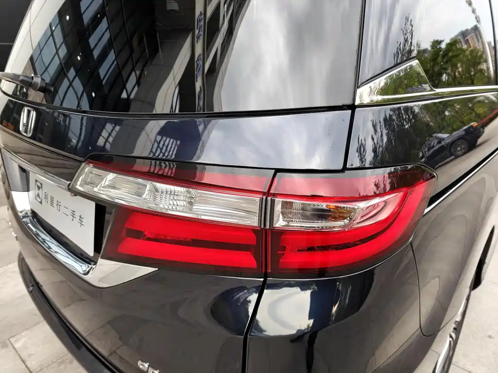 Honda Odyssey 2019 — фото 29