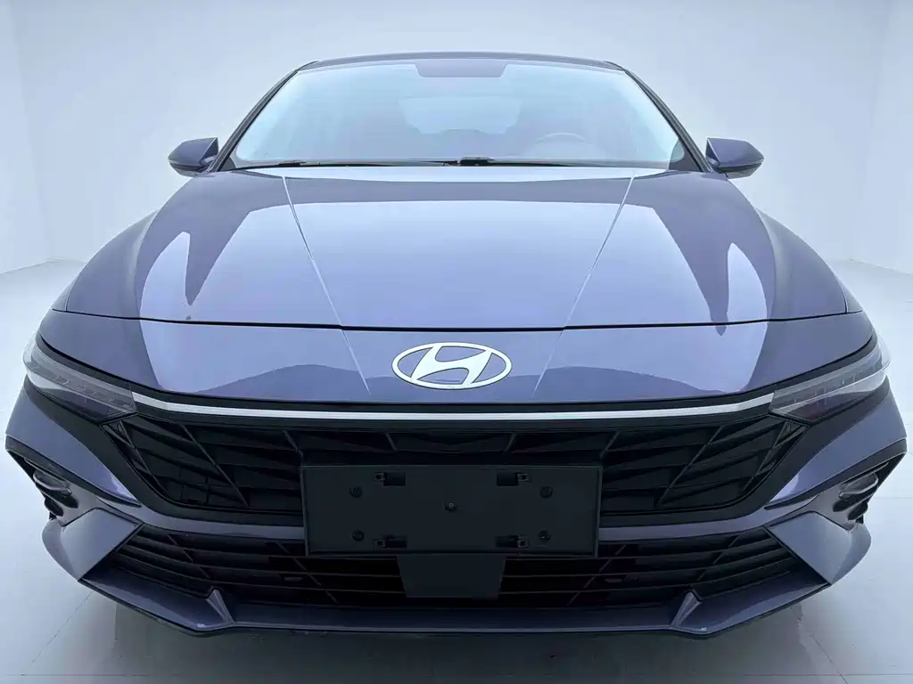Hyundai Elantra 2023