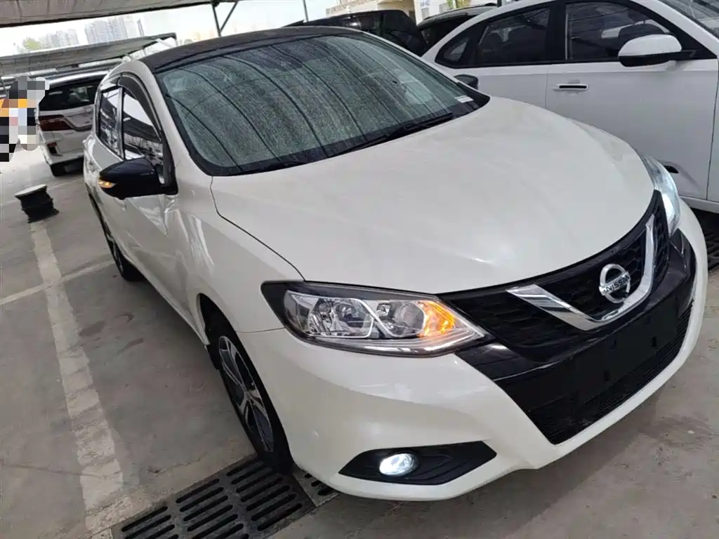 Nissan Tiida 2018 — фото 4
