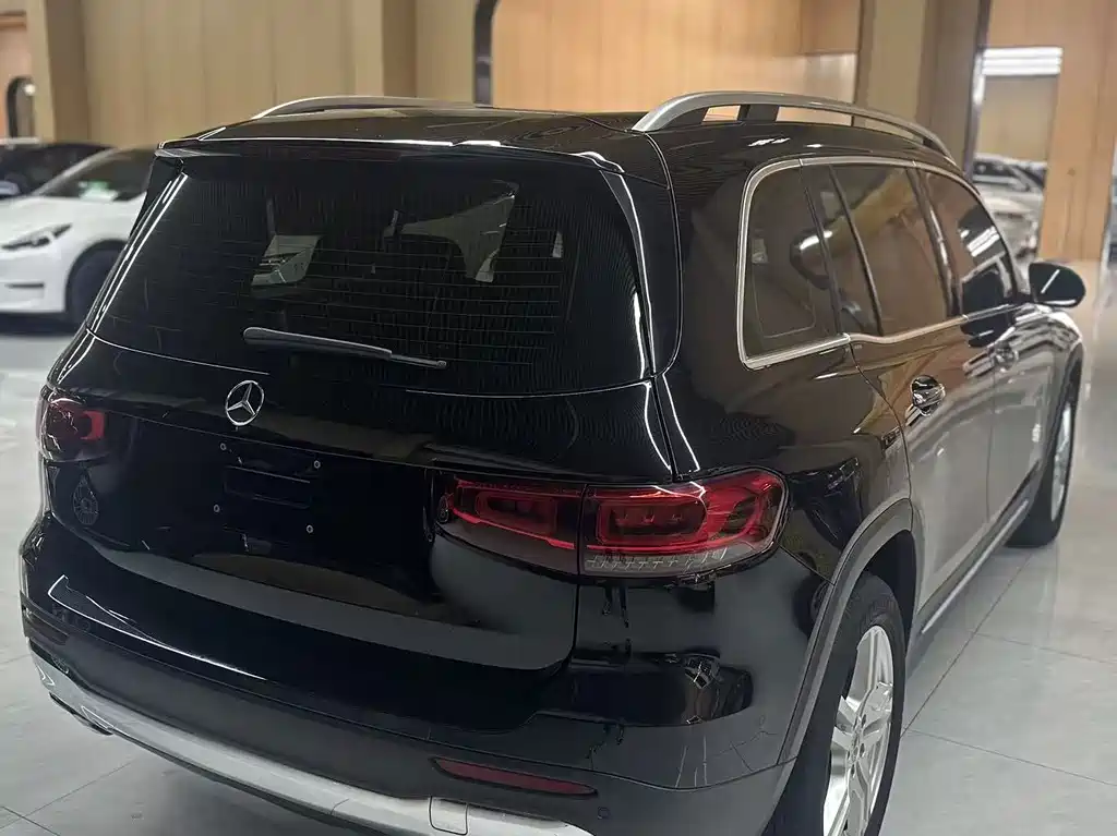 Mercedes-Benz GLB 2021