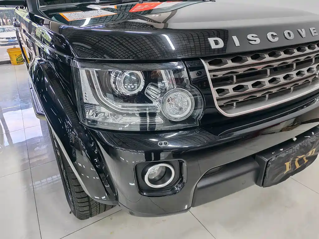 Land Rover Discovery 2016 — фото 20