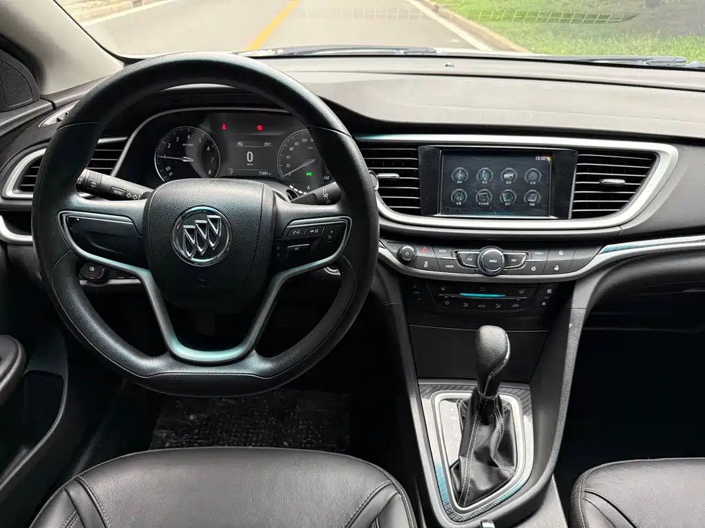Buick Excelle 2017 — фото 11