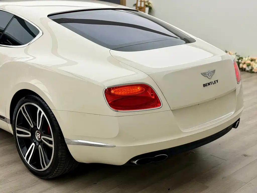 Bentley Continental 2014 — фото 7