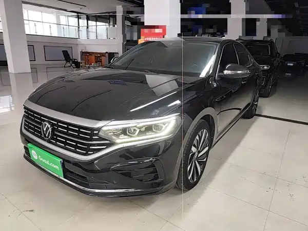 Volkswagen Passat 2023