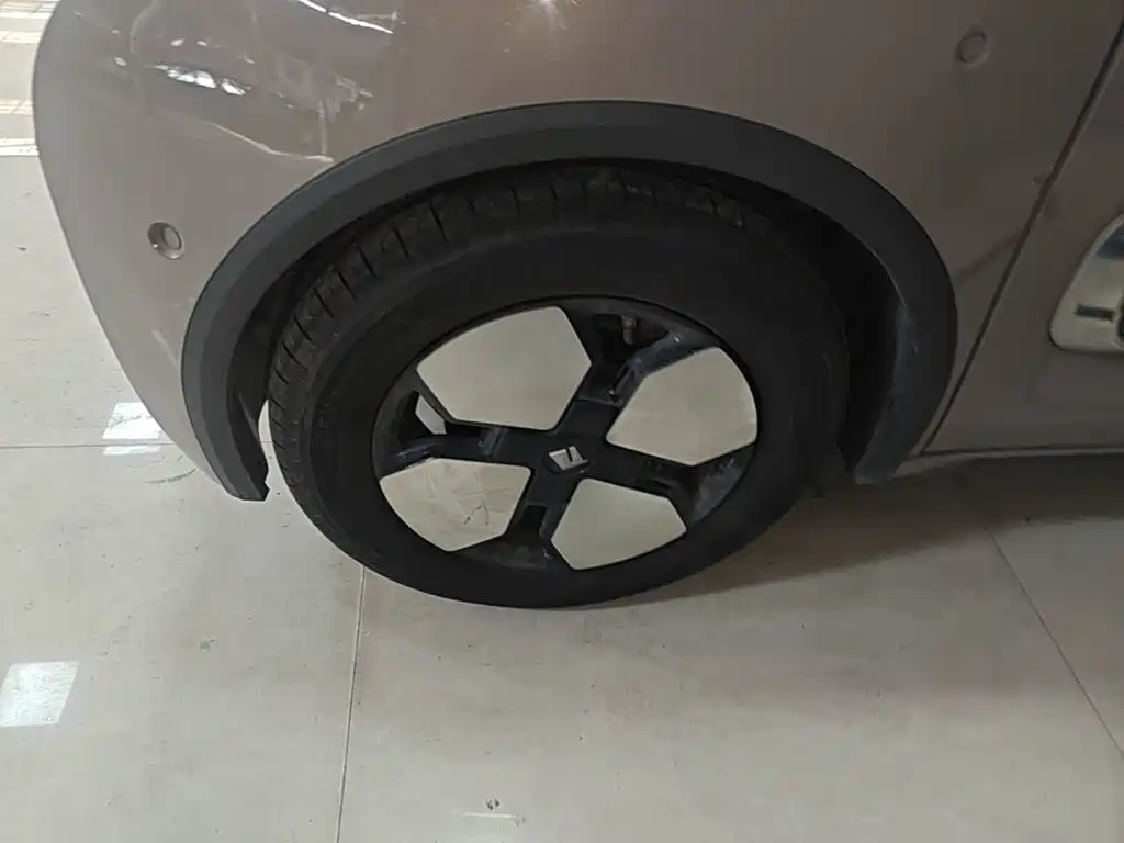 Baojun Kiwi EV 2022 — фото 23