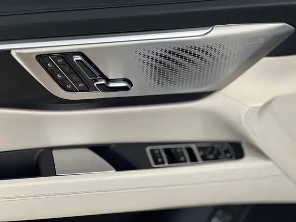Cadillac CT6 2023
