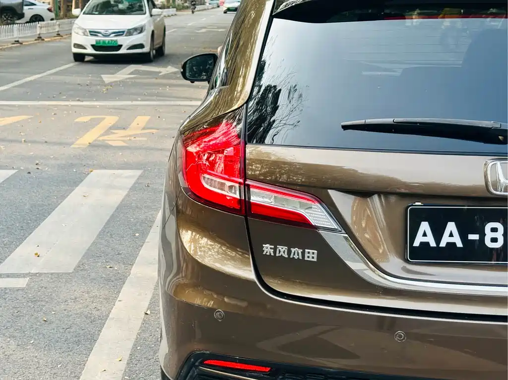 Honda Jade 2017 — фото 24