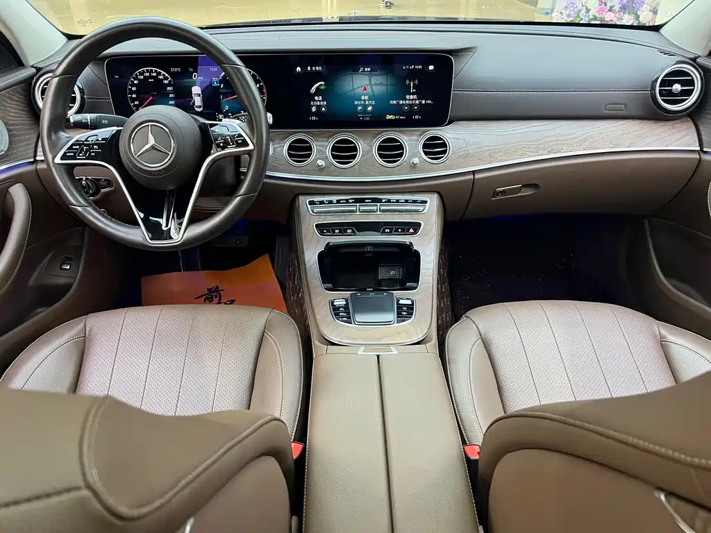 Mercedes-Benz E-Class 2023 — фото 12