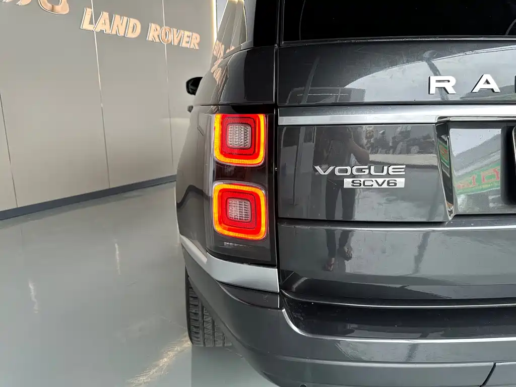 Land Rover Range Rover 2019 — фото 13