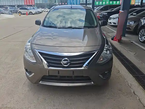 Nissan Sunny 2016