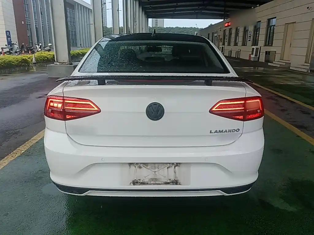 Volkswagen Lamando 2021