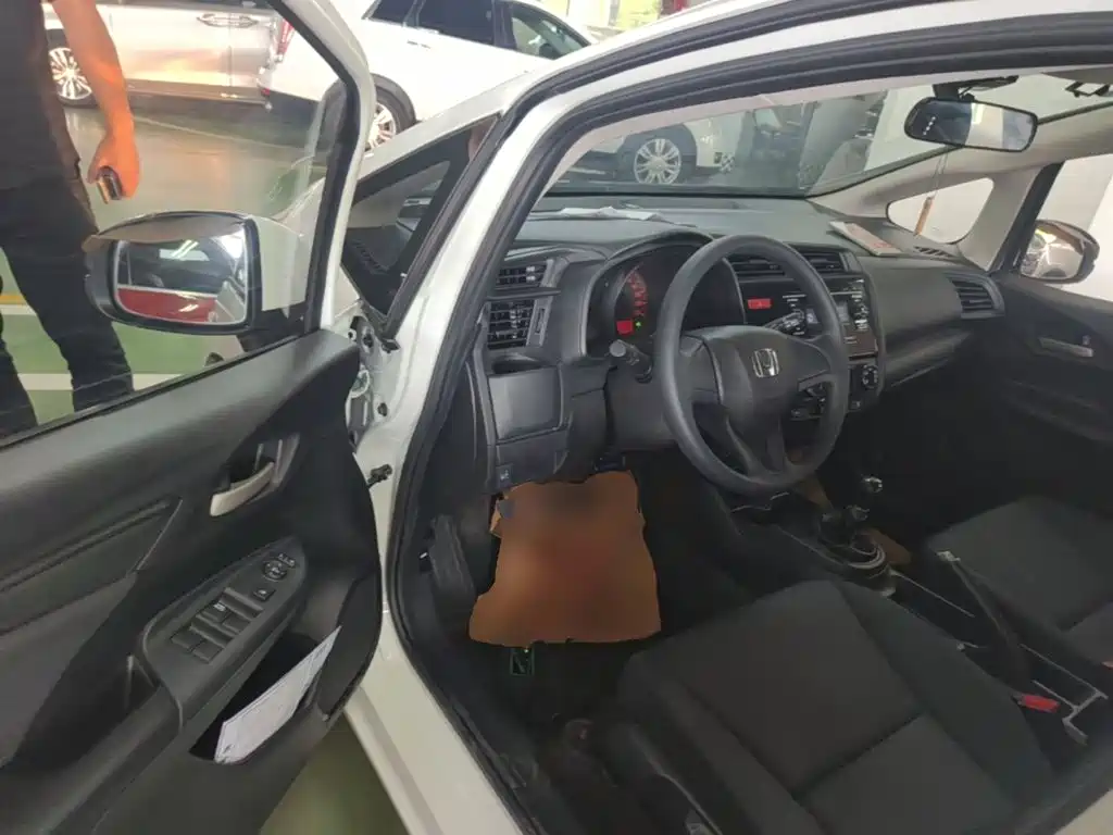 Honda Fit 2017 — фото 16