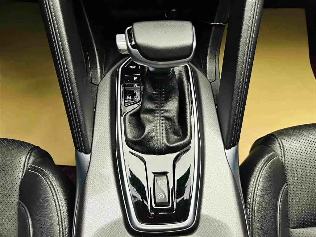 Renault Koleos 2017 — фото 16