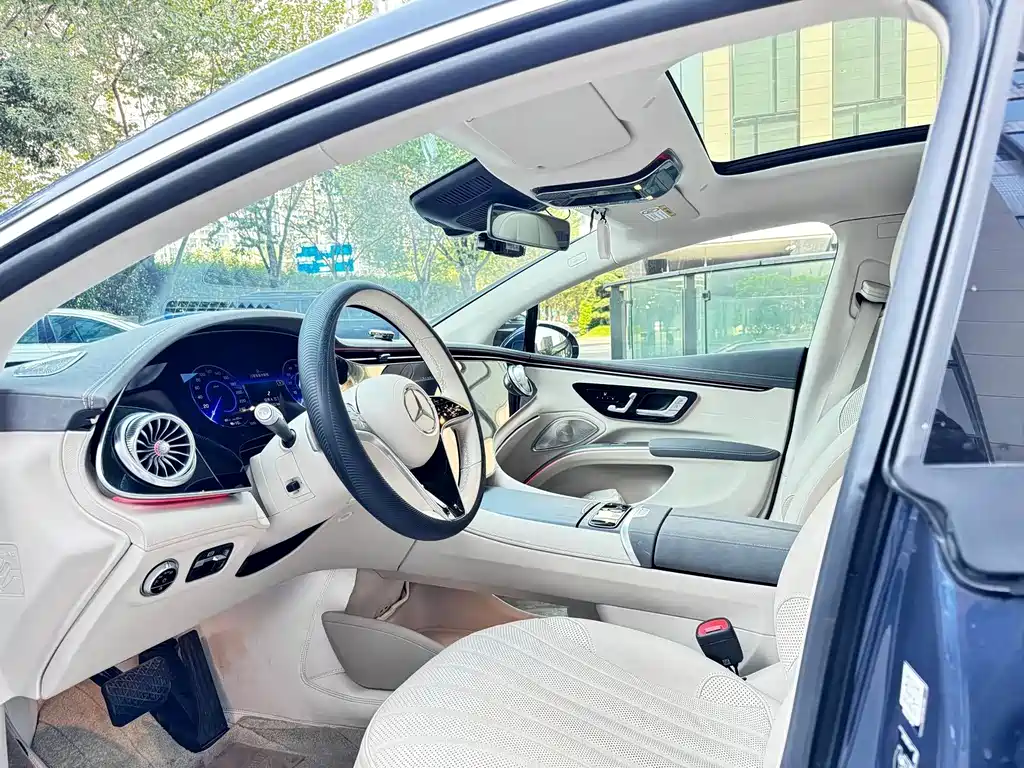 Mercedes-Benz EQS 2024 — фото 10
