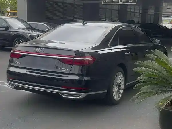 Audi A8 2021