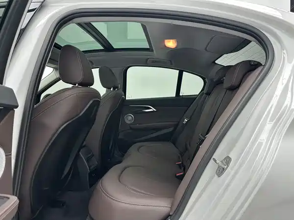BMW 1 Series 2022