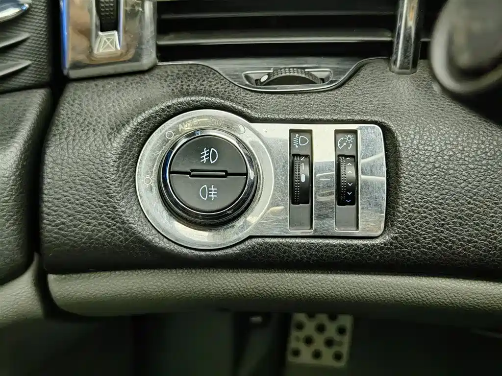 Chevrolet Malibu 2013 — фото 21