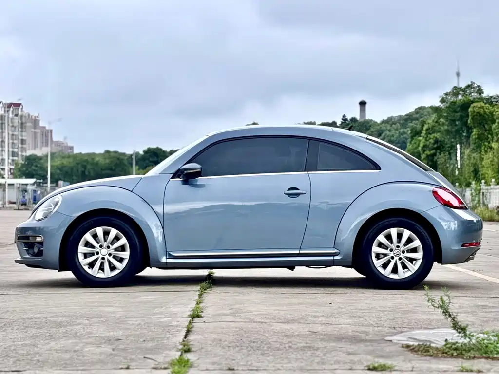 Volkswagen Beetle 2018 — фото 4