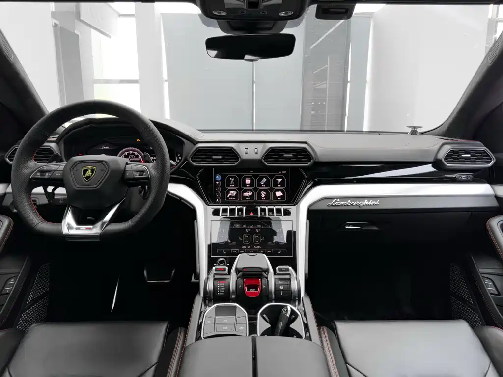 Lamborghini Urus 2020 — фото 22