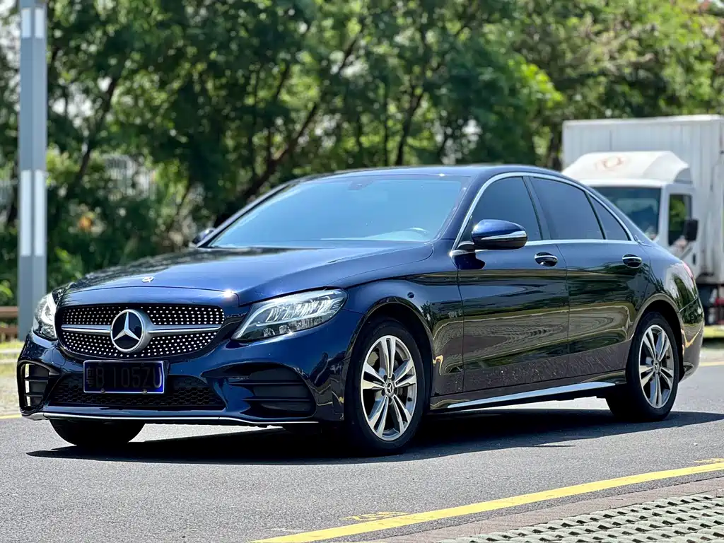Mercedes-Benz C-Class 2019 — фото 1