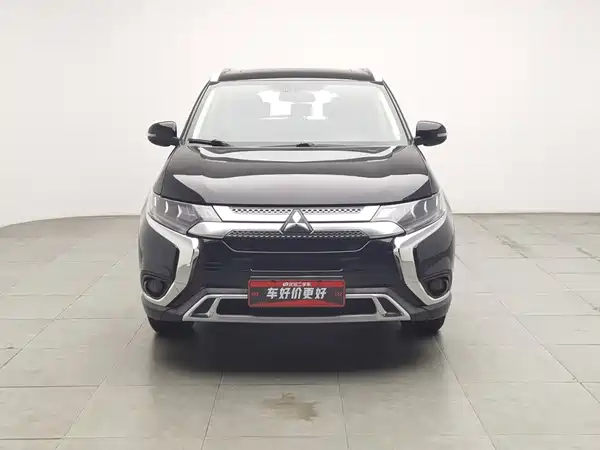 Mitsubishi Outlander 2021