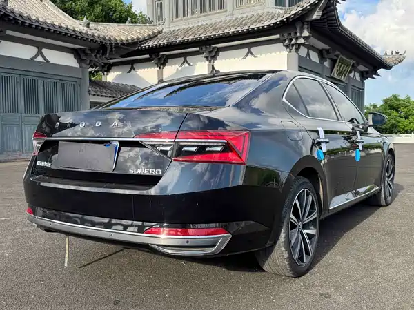 Skoda Superb 2023
