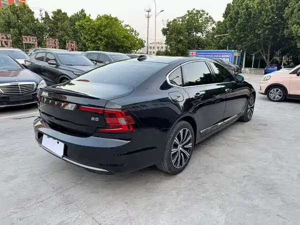 Volvo S90 2021