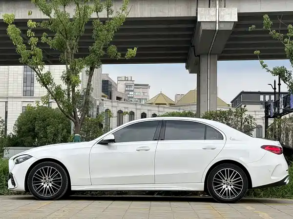 Mercedes-Benz C-Class 2023